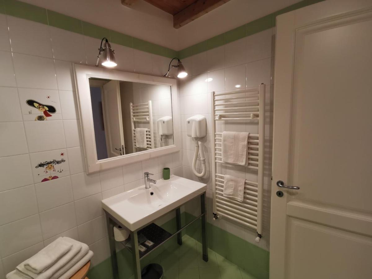 B&B Re Umberto Μιλάτσο Εξωτερικό φωτογραφία